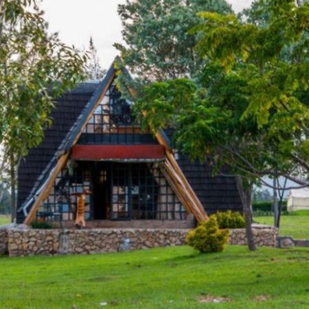 Samawati Lakeside Cottages Nyahururu Exteriör bild